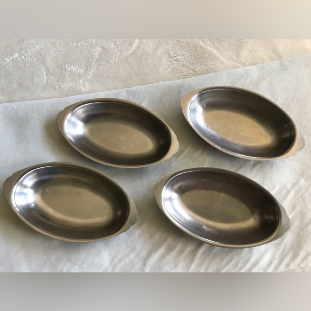 Capco Japan Stainless Steel Restaurant Grade Set 4 Oval Metal Oven/Serve Dishes